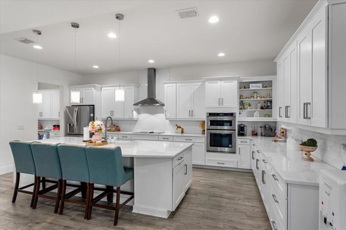 Image No.12-5 Bed House for sale