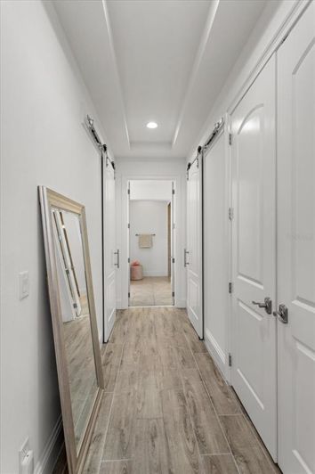 Image No.28-5 Bed House for sale