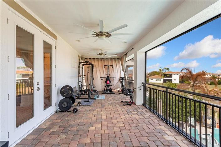 Image No.34-5 Bed House for sale