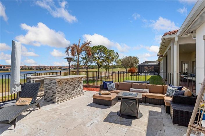 Image No.56-5 Bed House for sale