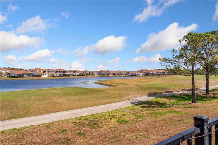 Image No.57-5 Bed House for sale