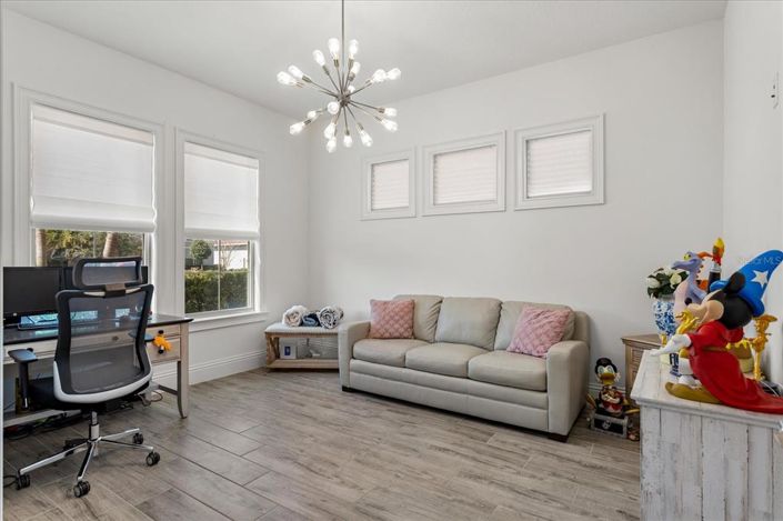 Image No.6-5 Bed House for sale