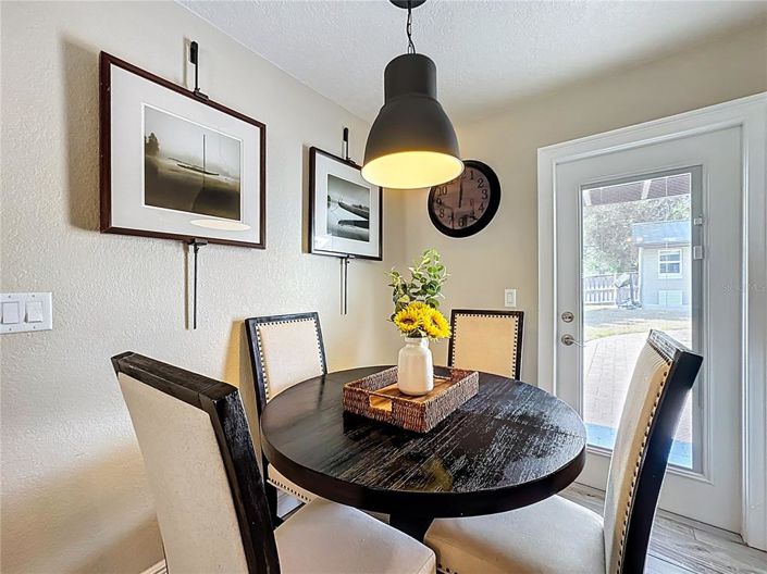 Image No.12-3 Bed House for sale