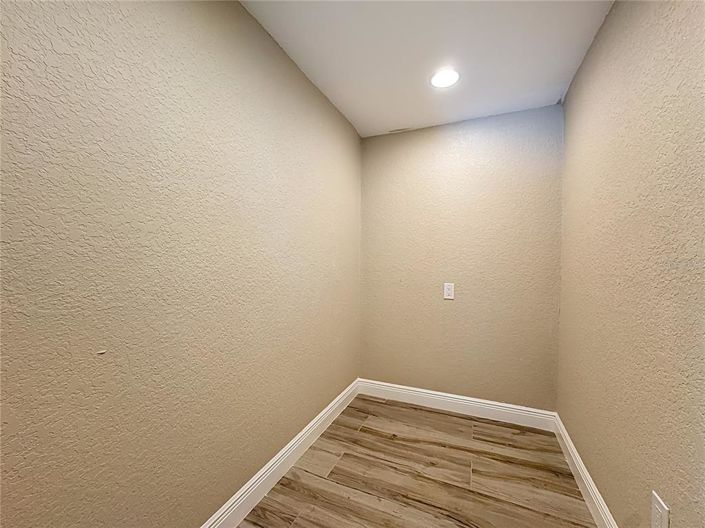 Image No.24-3 Bed House for sale