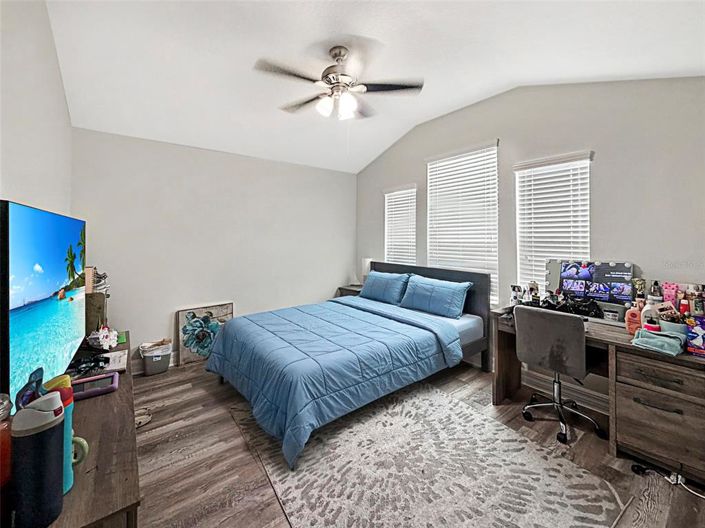 Image No.22-5 Bed House for sale