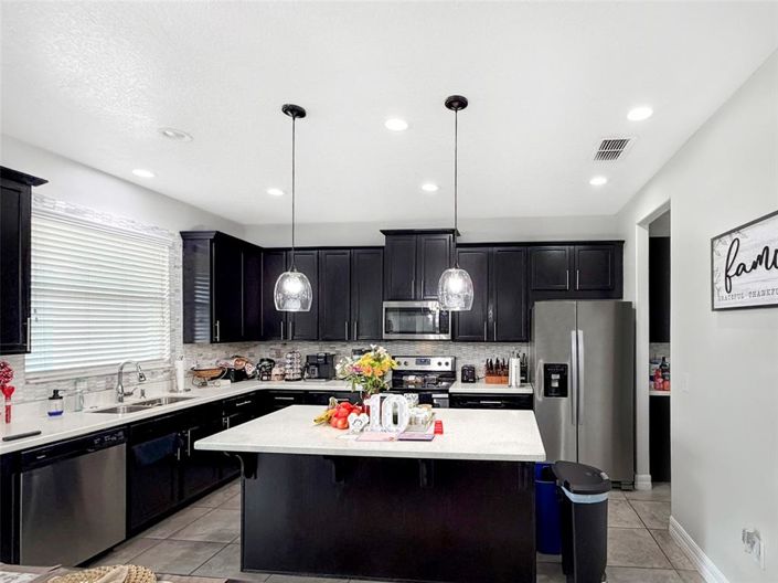 Image No.6-5 Bed House for sale