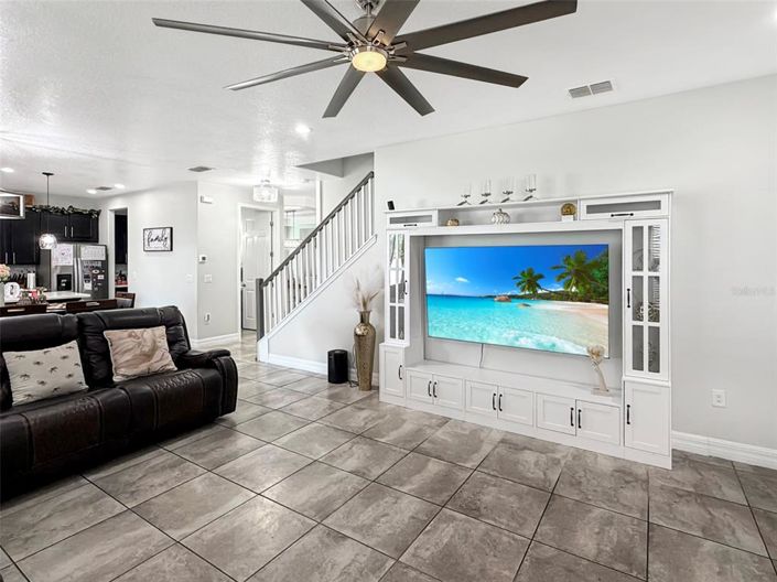 Image No.9-5 Bed House for sale