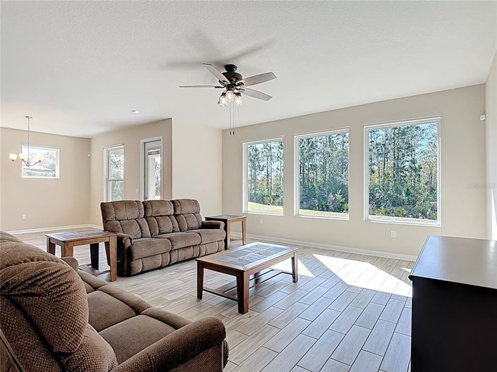 Image No.11-4 Bed House for sale