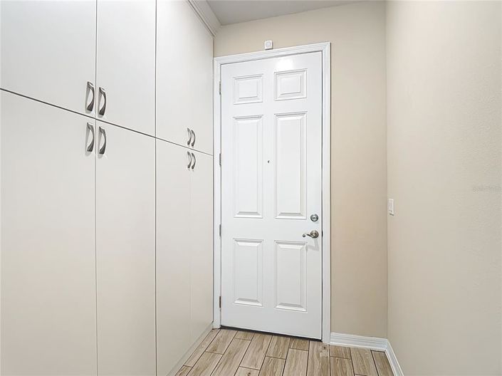 Image No.13-4 Bed House for sale