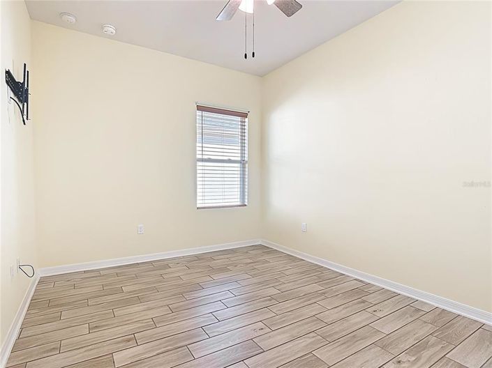 Image No.19-4 Bed House for sale