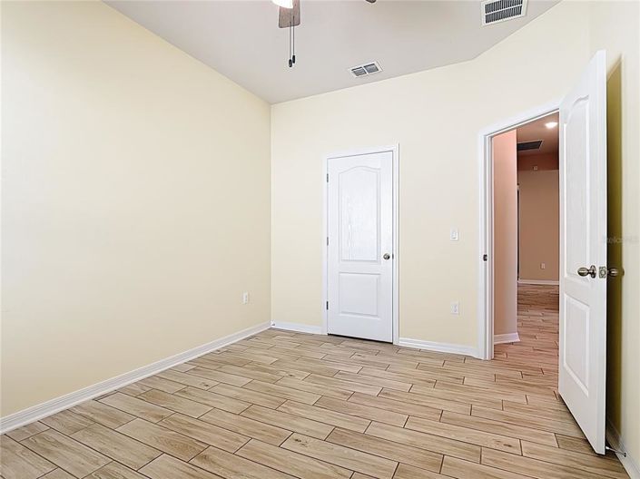 Image No.20-4 Bed House for sale