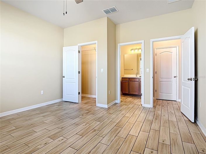 Image No.24-4 Bed House for sale