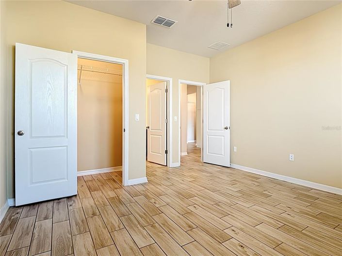 Image No.25-4 Bed House for sale