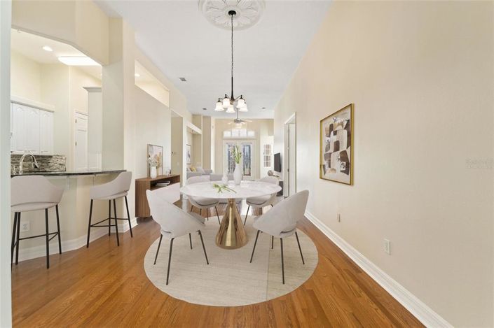 Image No.15-3 Bed House for sale