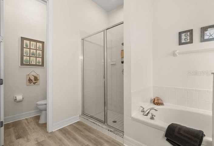 Image No.19-4 Bed House for sale