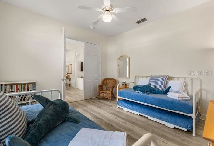 Image No.24-4 Bed House for sale