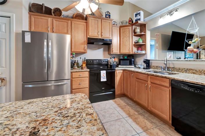 Image No.10-3 Bed House for sale