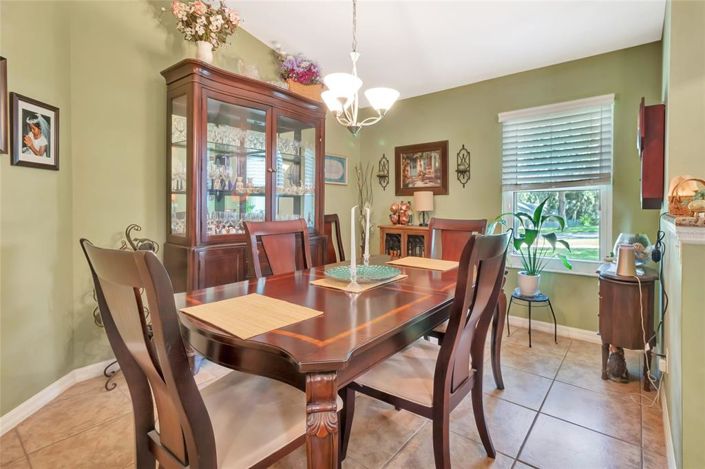 Image No.18-3 Bed House for sale