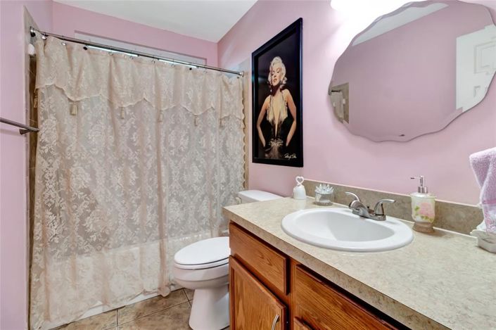 Image No.24-3 Bed House for sale