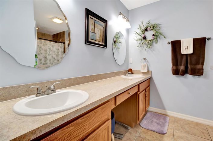 Image No.28-3 Bed House for sale