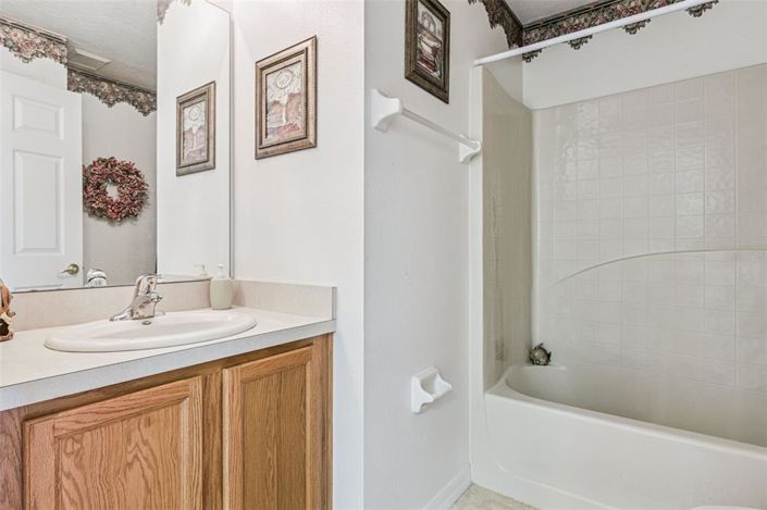 Image No.28-2 Bed House for sale