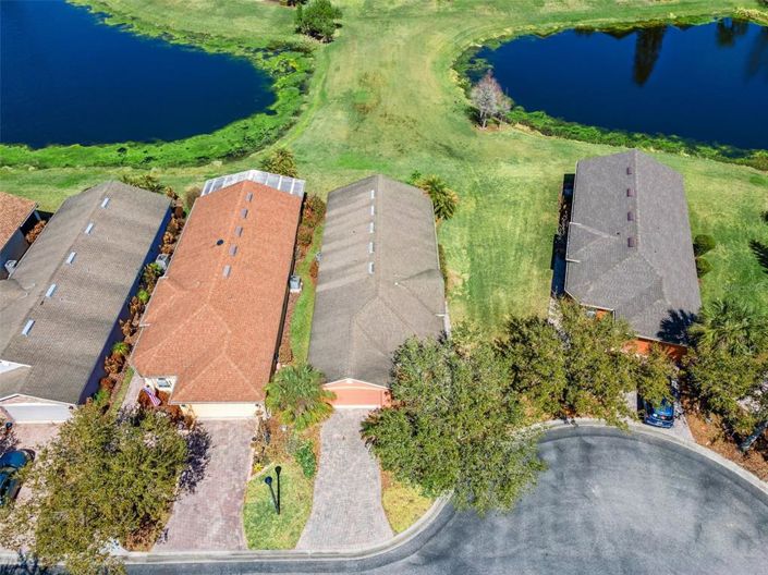 Image No.5-2 Bed House for sale