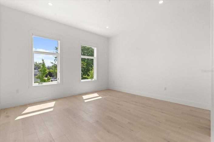 Image No.11-Maison de ville de 3 chambres à vendre à Saint John