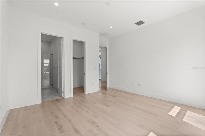 Image No.12-Maison de ville de 3 chambres à vendre à Saint John