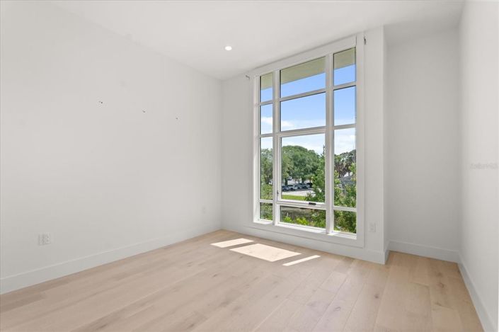 Image No.14-Maison de ville de 3 chambres à vendre à Saint John