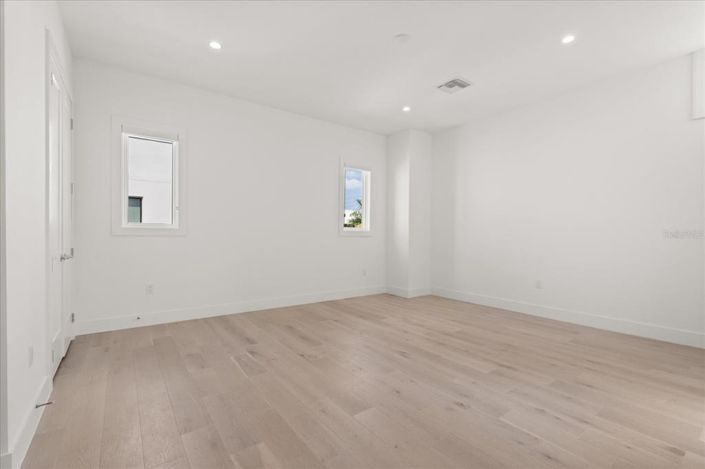 Image No.16-Maison de ville de 3 chambres à vendre à Saint John