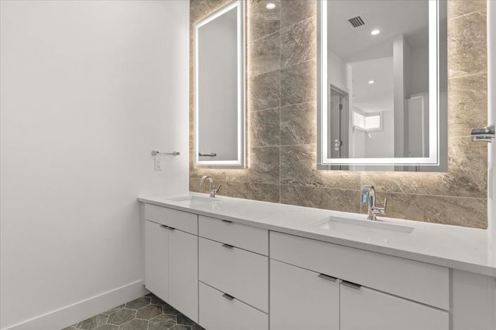 Image No.19-Maison de ville de 3 chambres à vendre à Saint John