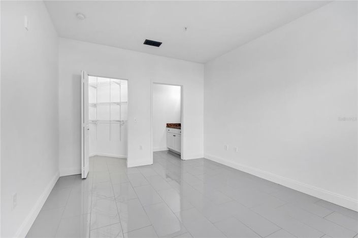 Image No.30-3 Bed Apartment for sale