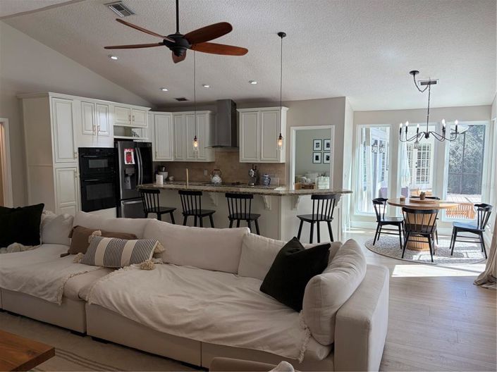 Image No.13-5 Bed House for sale