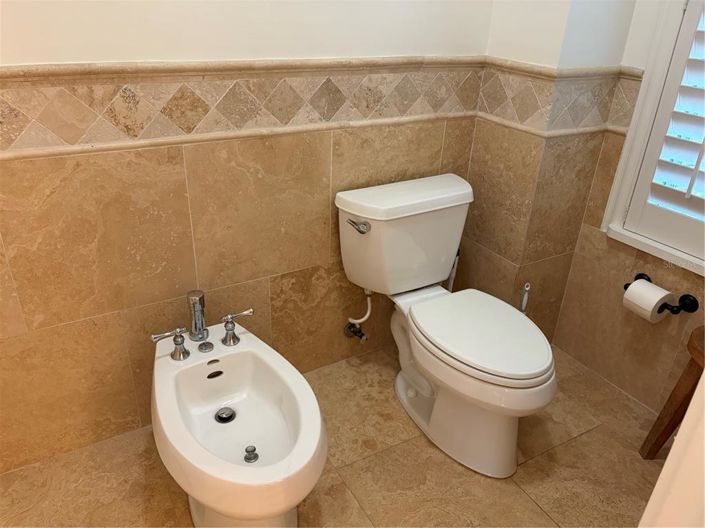 Image No.28-5 Bed House for sale