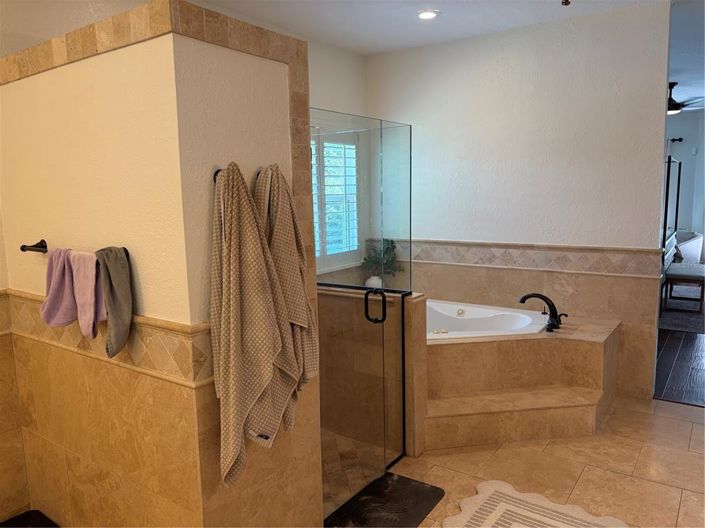 Image No.29-5 Bed House for sale