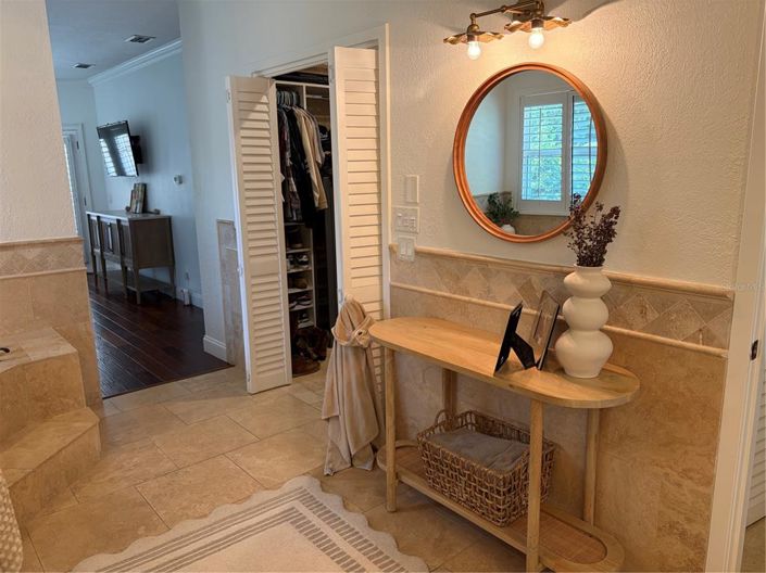 Image No.30-5 Bed House for sale