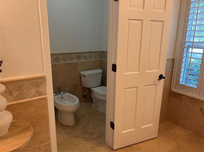 Image No.31-5 Bed House for sale