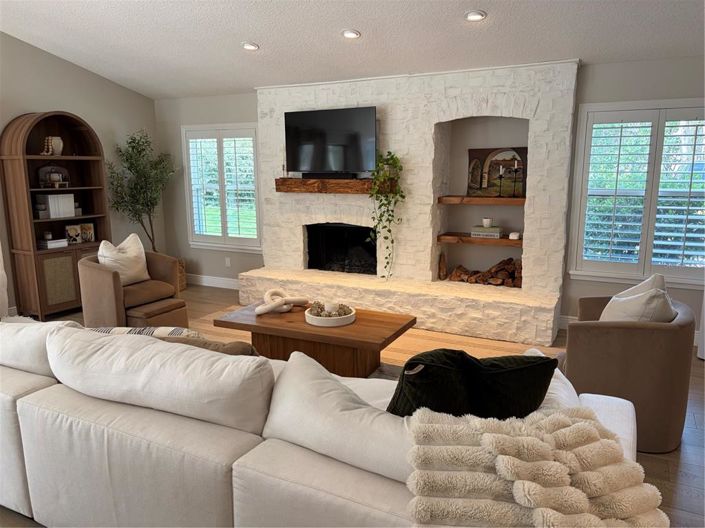 Image No.9-5 Bed House for sale