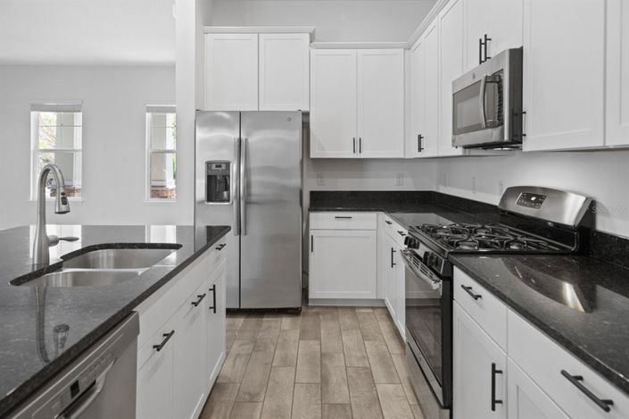 Image No.12-3 Bed House for sale