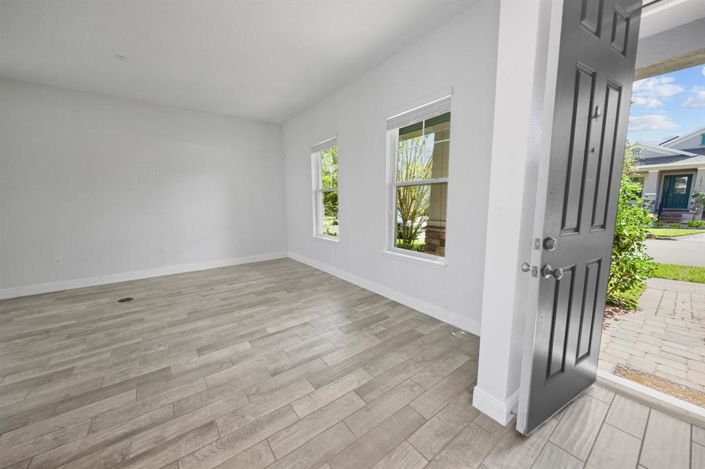 Image No.6-3 Bed House for sale