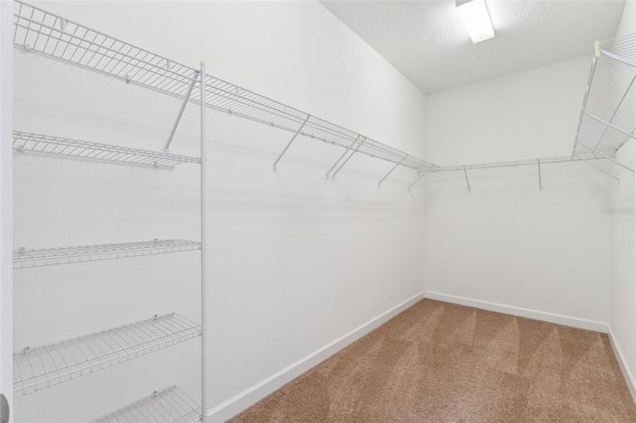 Image No.17-4 Bed House for sale