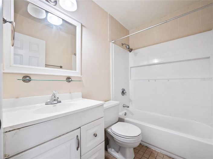 Image No.10-Appartement de 2 chambres à vendre à Saint John