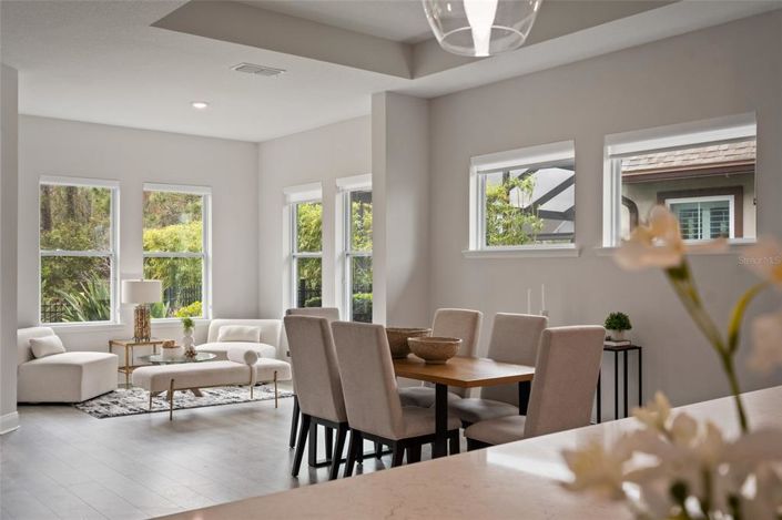 Image No.17-4 Bed House for sale