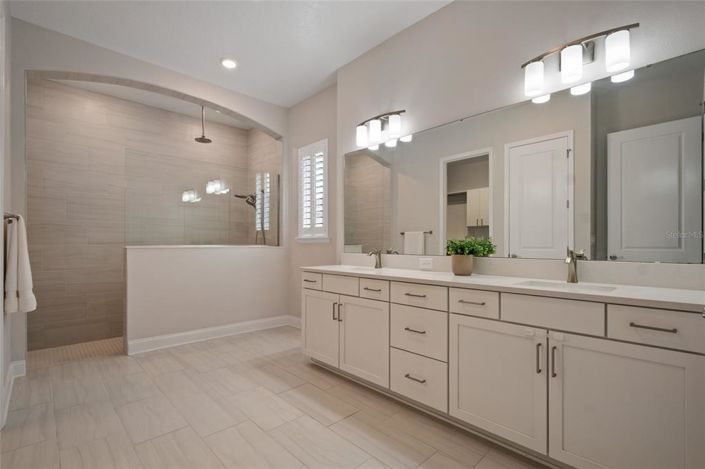 Image No.49-4 Bed House for sale