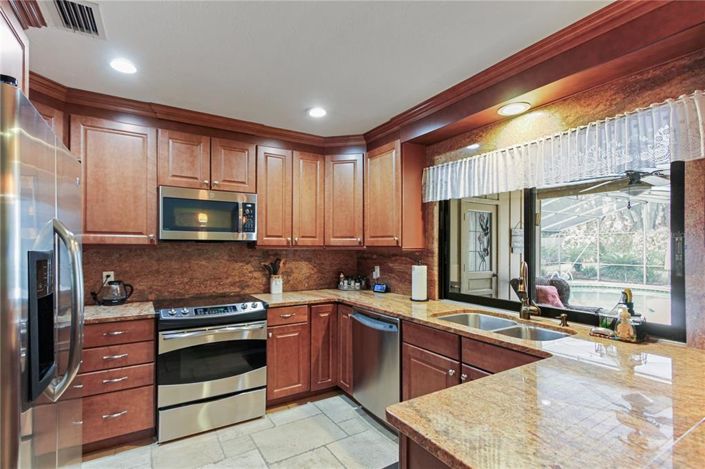 Image No.11-4 Bed House for sale