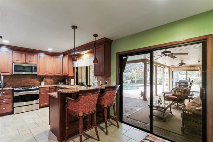 Image No.13-4 Bed House for sale