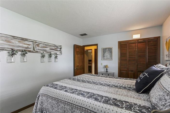 Image No.21-4 Bed House for sale