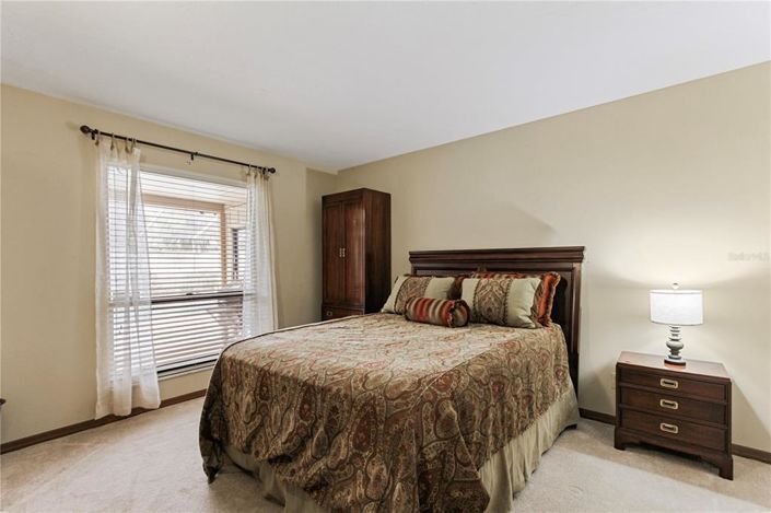 Image No.28-4 Bed House for sale