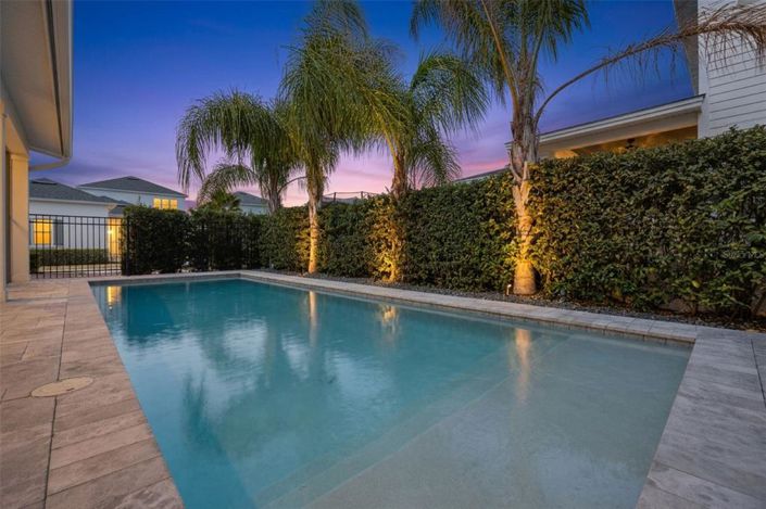 Image No.19-4 Bed House for sale