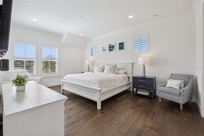 Image No.47-4 Bed House for sale